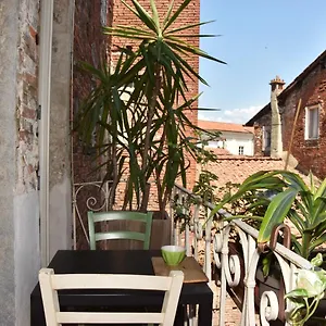 Bed and breakfast Anfiteatro Lucca