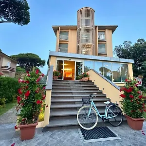 hotel-florida-tirrenia.it-tuscanyhotel.com/